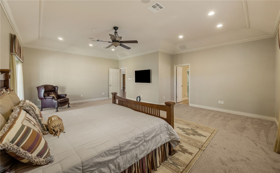 5802 King Trail Property Photo 13