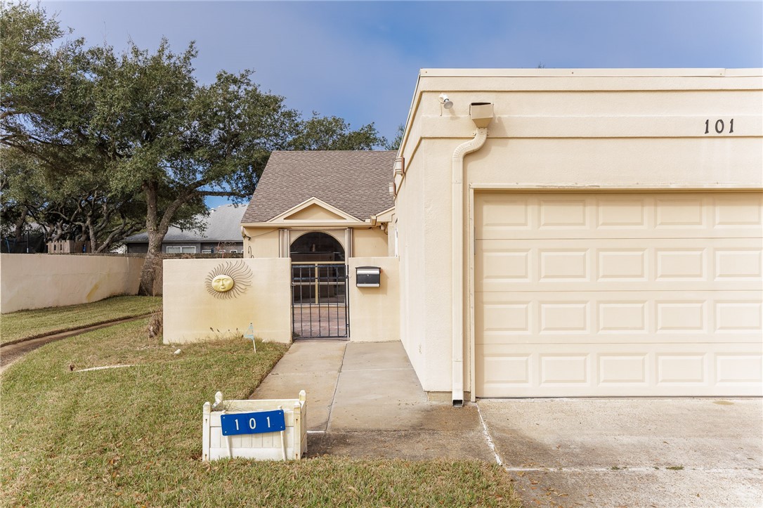 101 Santa Fe Dr Property Photo