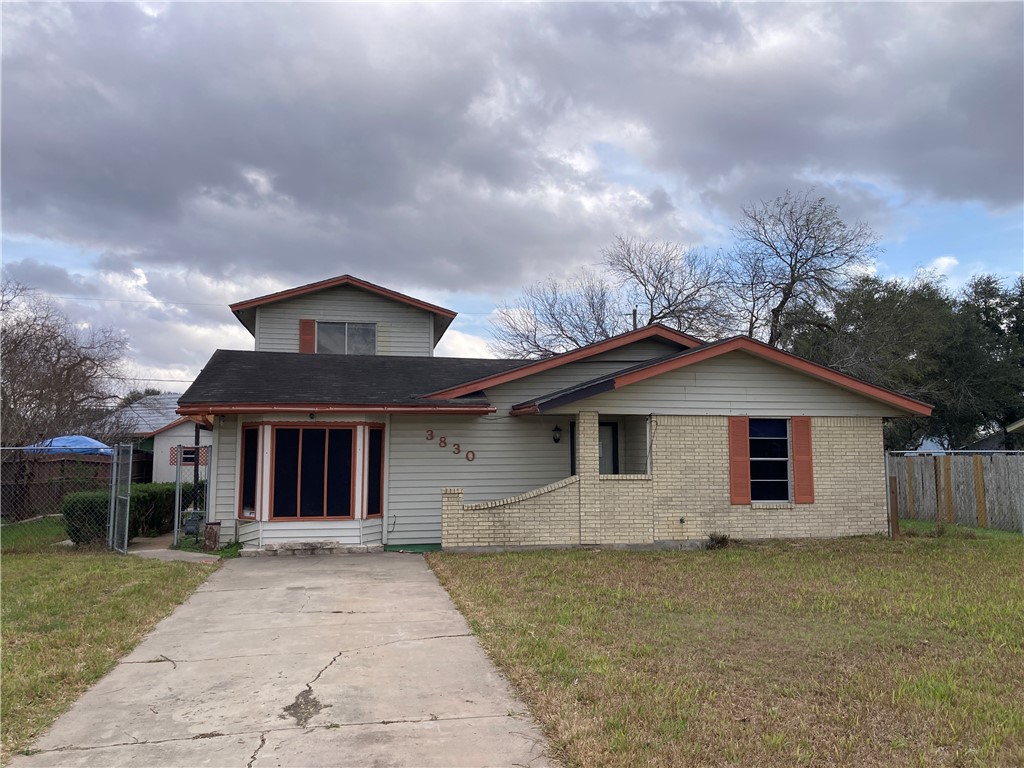 3830 Brookhaven Dr Property Photo