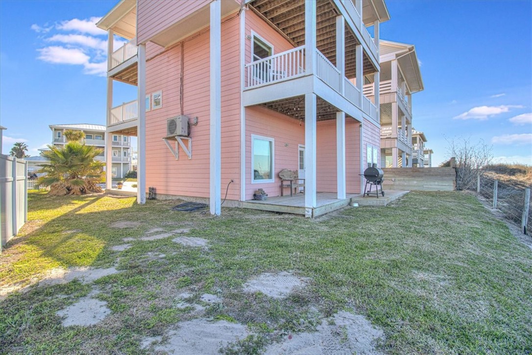 334 Royal Dunes Property Photo 8