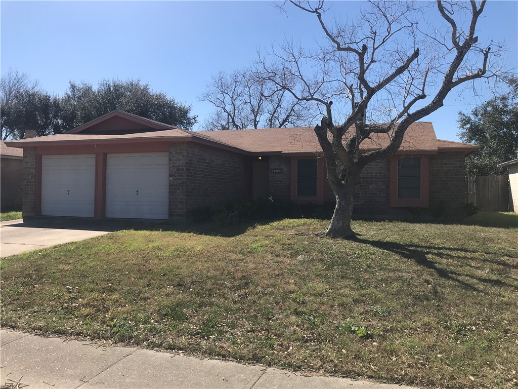 2745 Silverspur Dr Property Photo 2