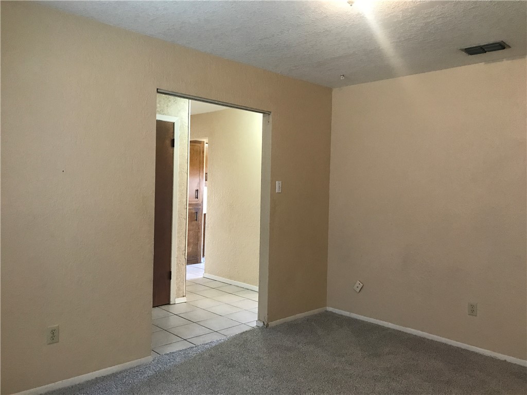 2745 Silverspur Dr Property Photo 9