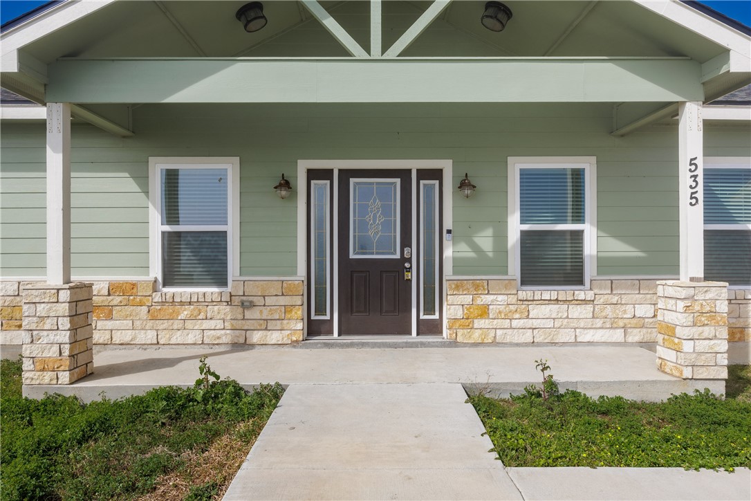 535 Private Property Photo 2