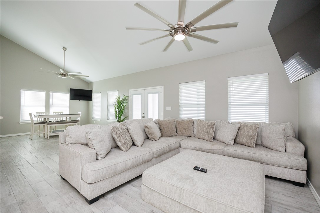 535 Private Property Photo 6