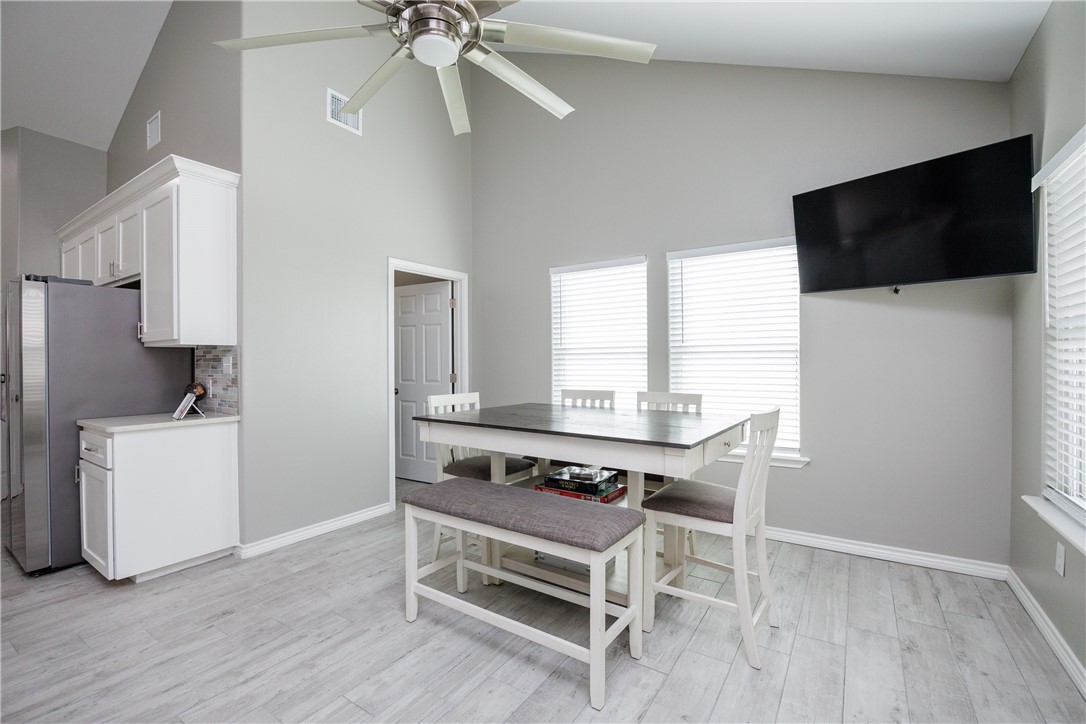 535 Private Property Photo 7