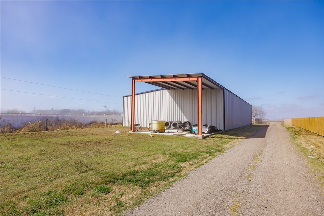 549 Private Property Photo 3