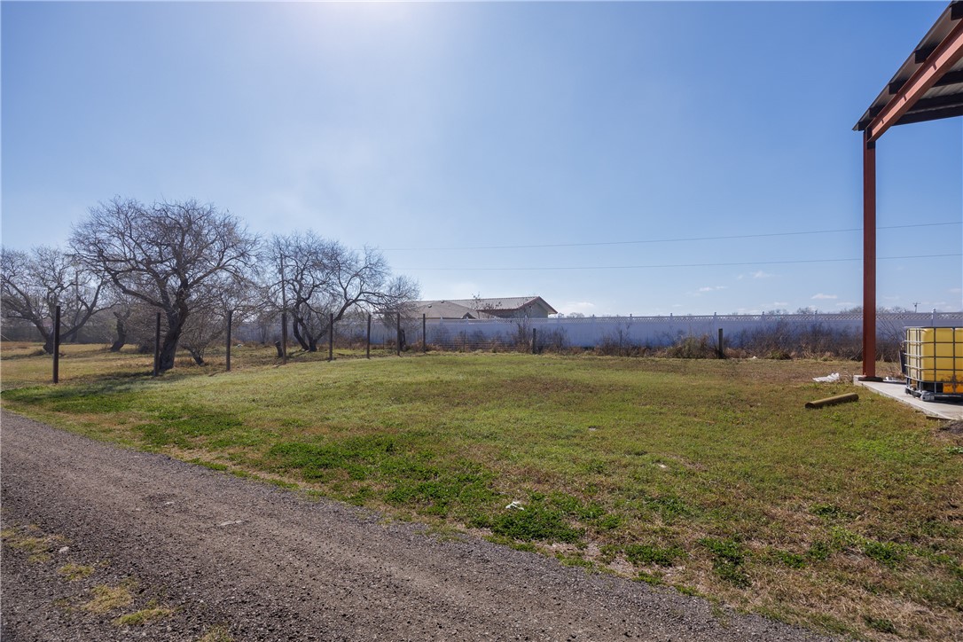 549 Private Property Photo 6