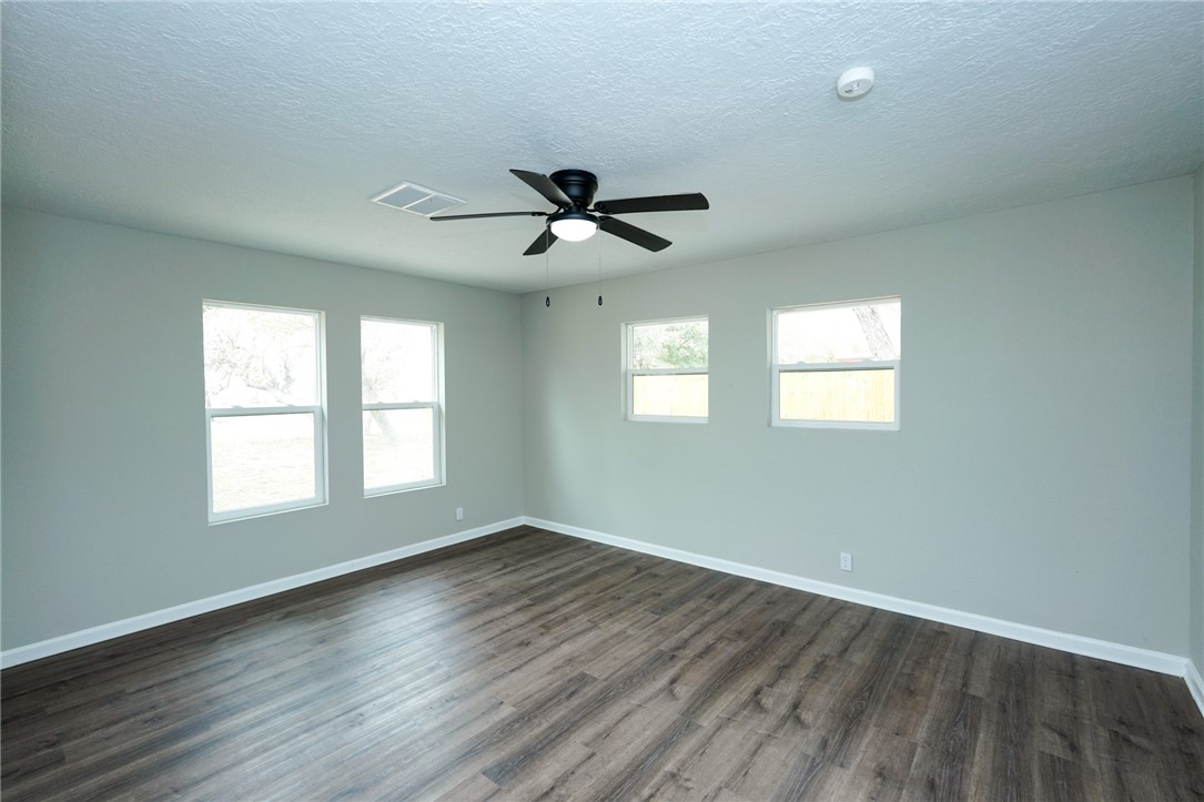 2746 Big Oak Property Photo 19