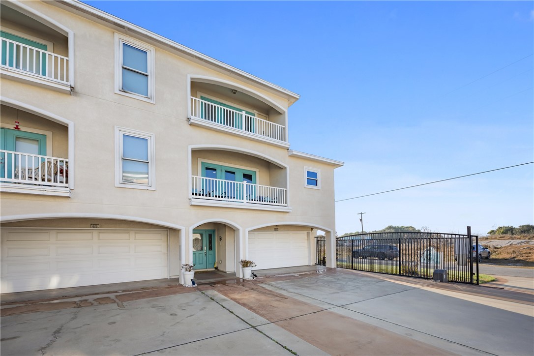 14422 Verdemar Dr 301 Property Photo 2