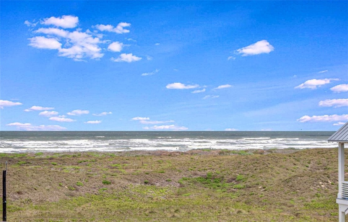 105 Triton Property Photo 33