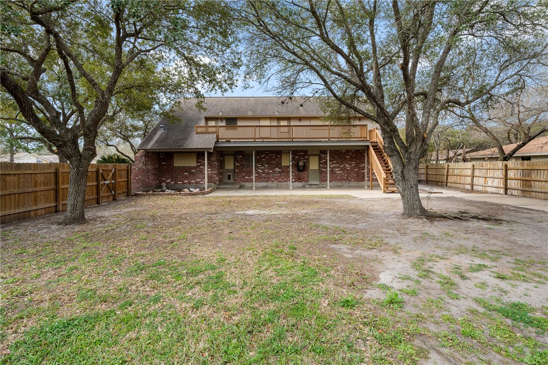 2825 Honeysuckle Property Photo 36