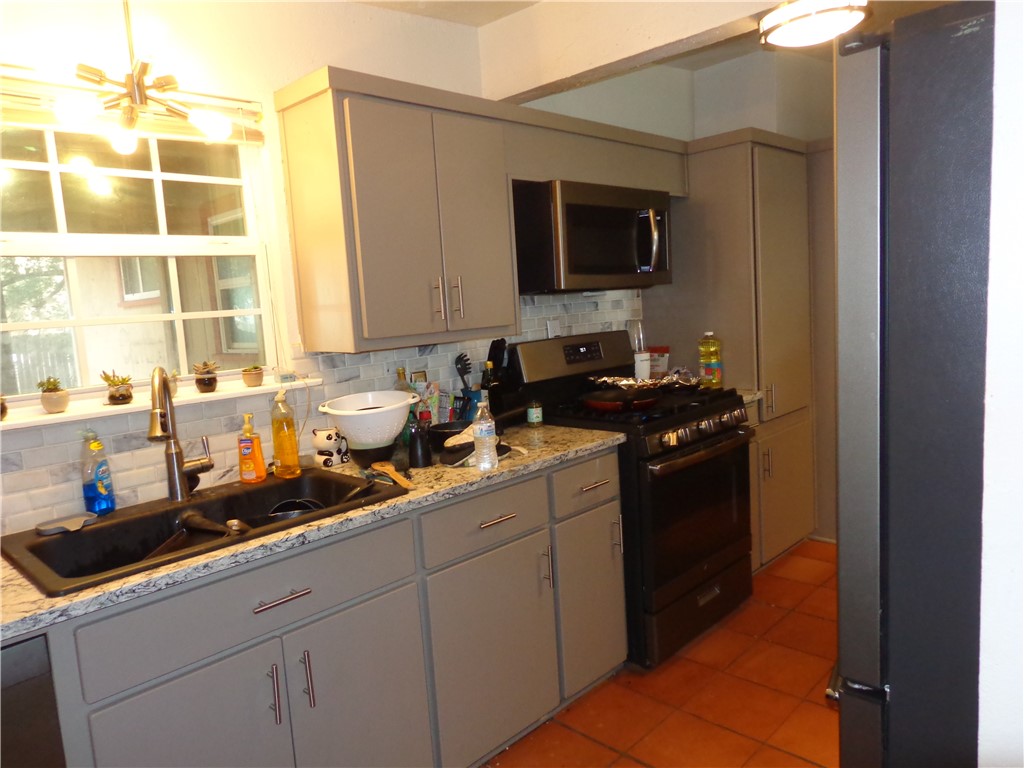 722 N Santa Anita Ave N Property Photo 4