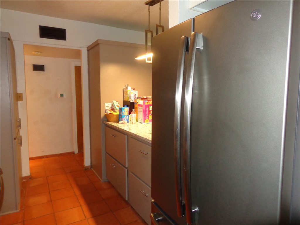 722 N Santa Anita Ave N Property Photo 12