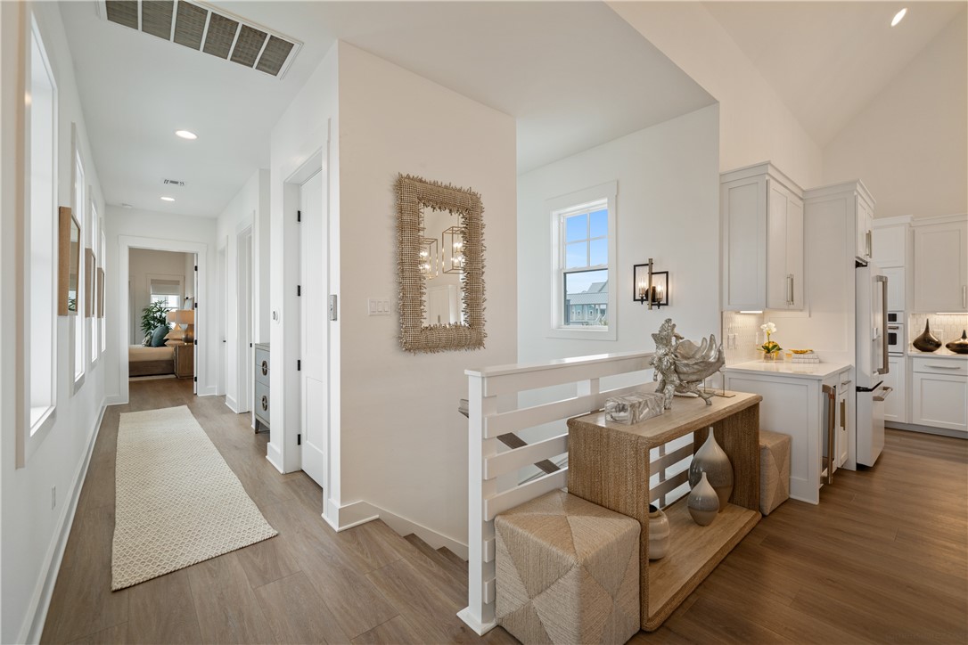 636 Kings Crown Property Photo 11