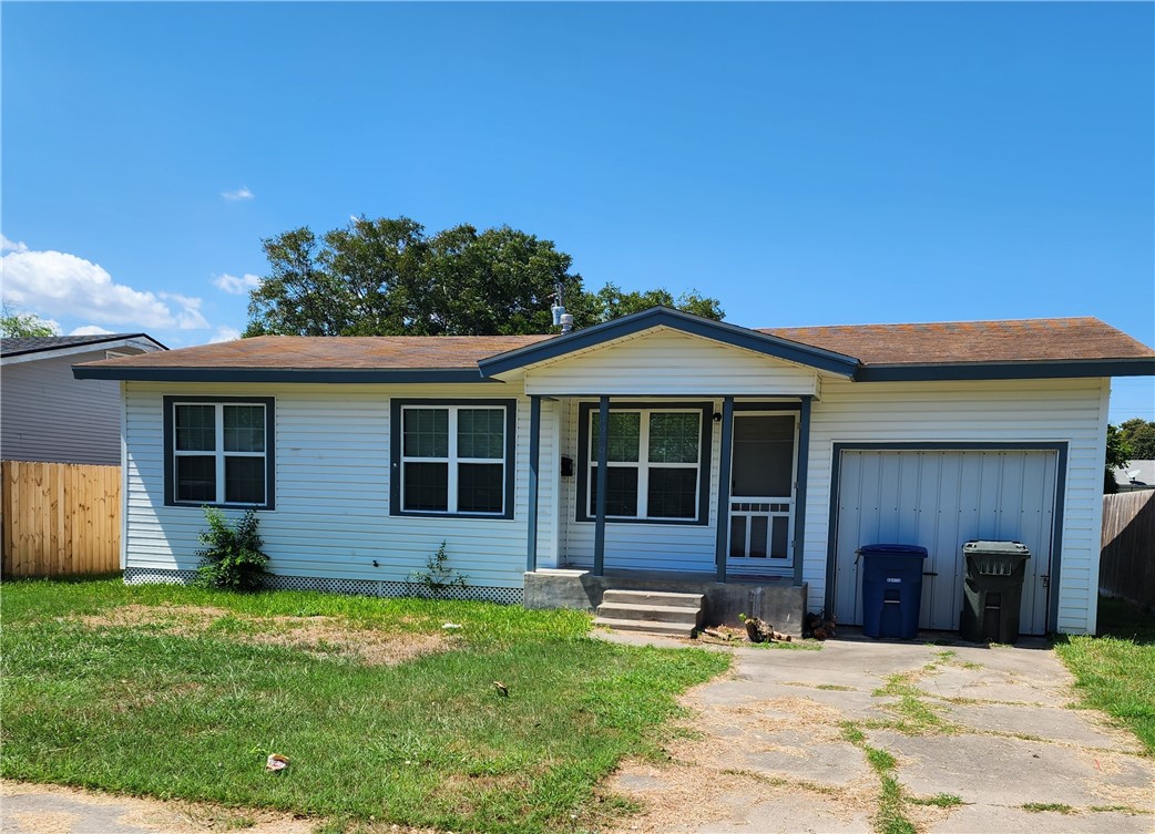 4909 Dody St Property Photo 1