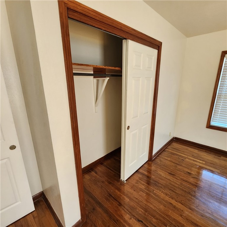 4909 Dody St Property Photo 8