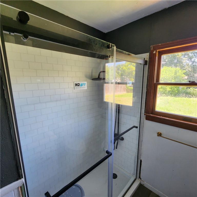 4909 Dody St Property Photo 13