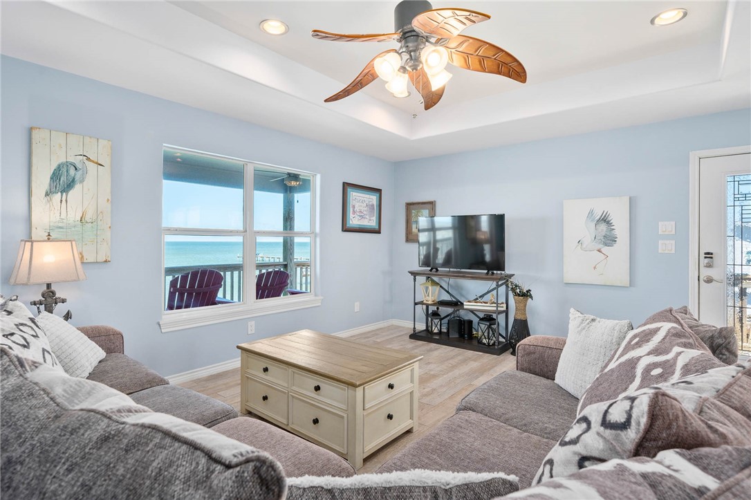 646 Copano Ridge Road Property Photo 12