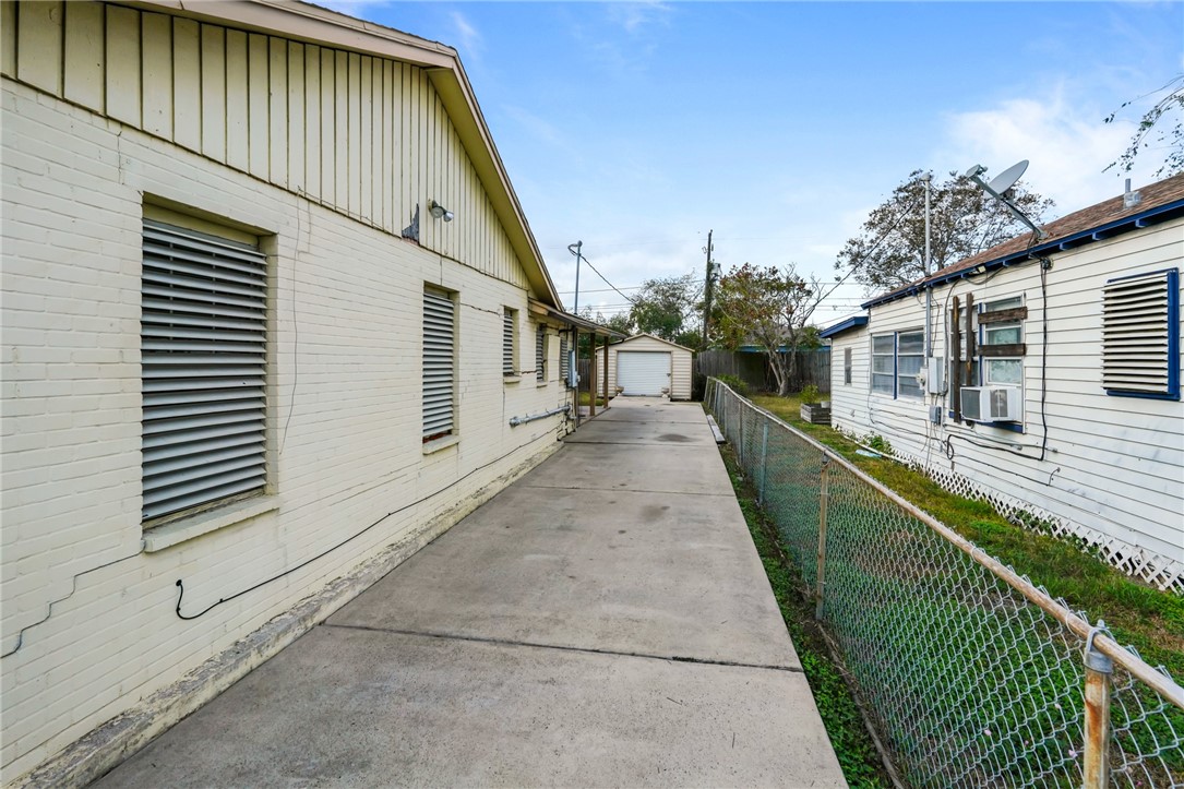 2617 David St Property Photo 3