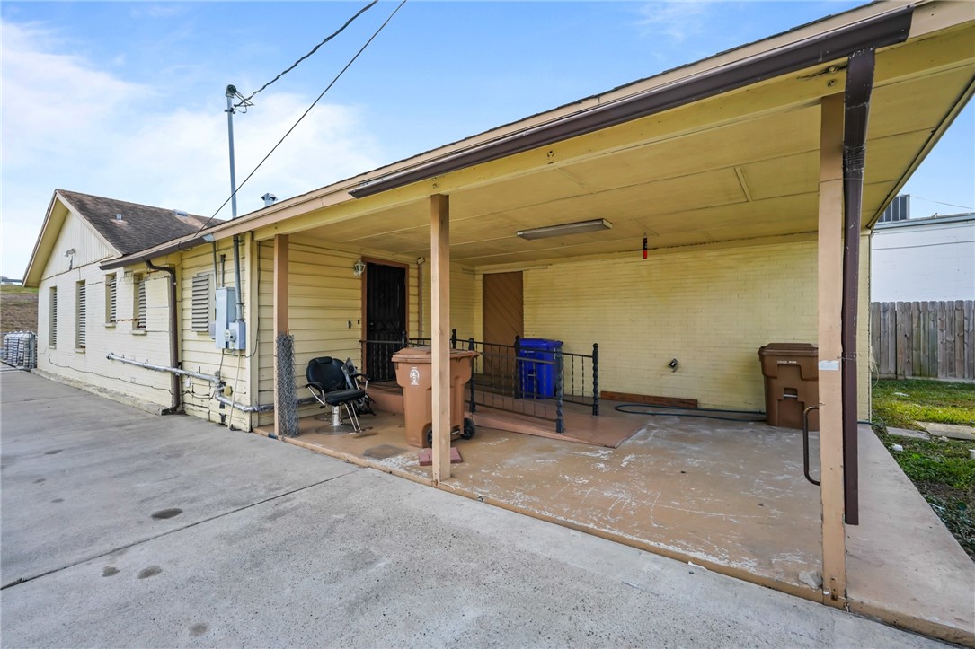 2617 David St Property Photo 5