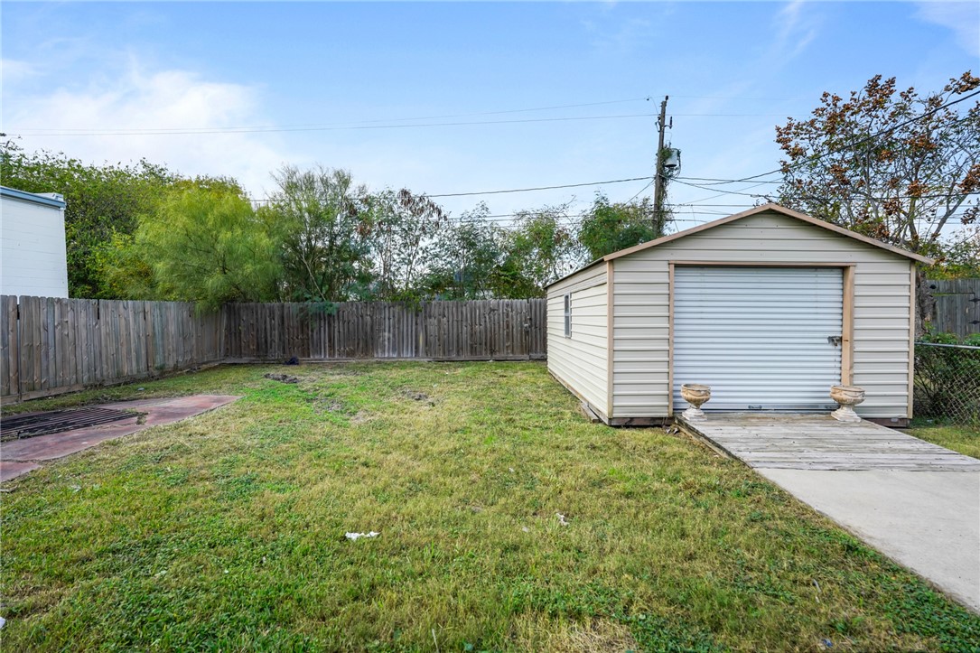 2617 David St Property Photo 7