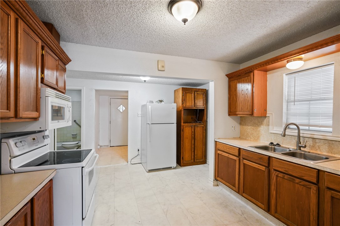 2617 David St Property Photo 10