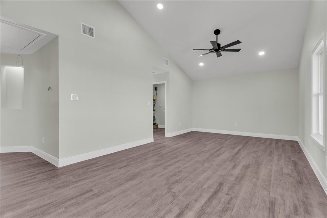 385 W Misty Oak Ln Property Photo 5