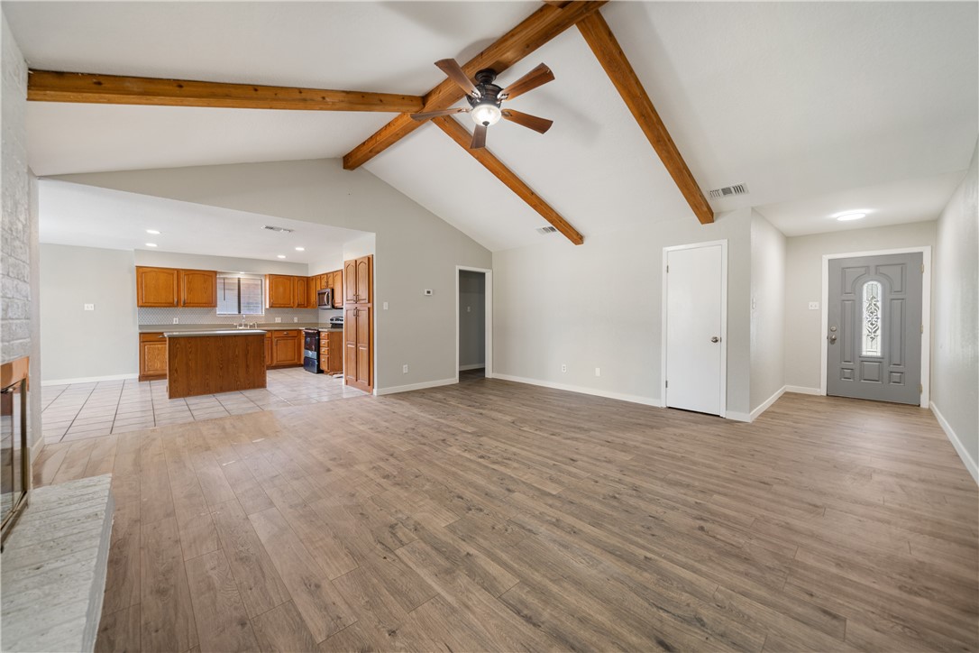 6806 Crosstimbers Dr Property Photo 4