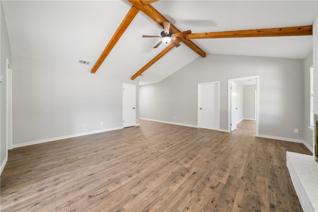6806 Crosstimbers Dr Property Photo 5