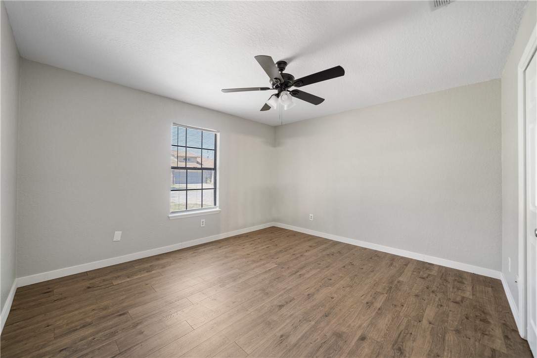 6806 Crosstimbers Dr Property Photo 21