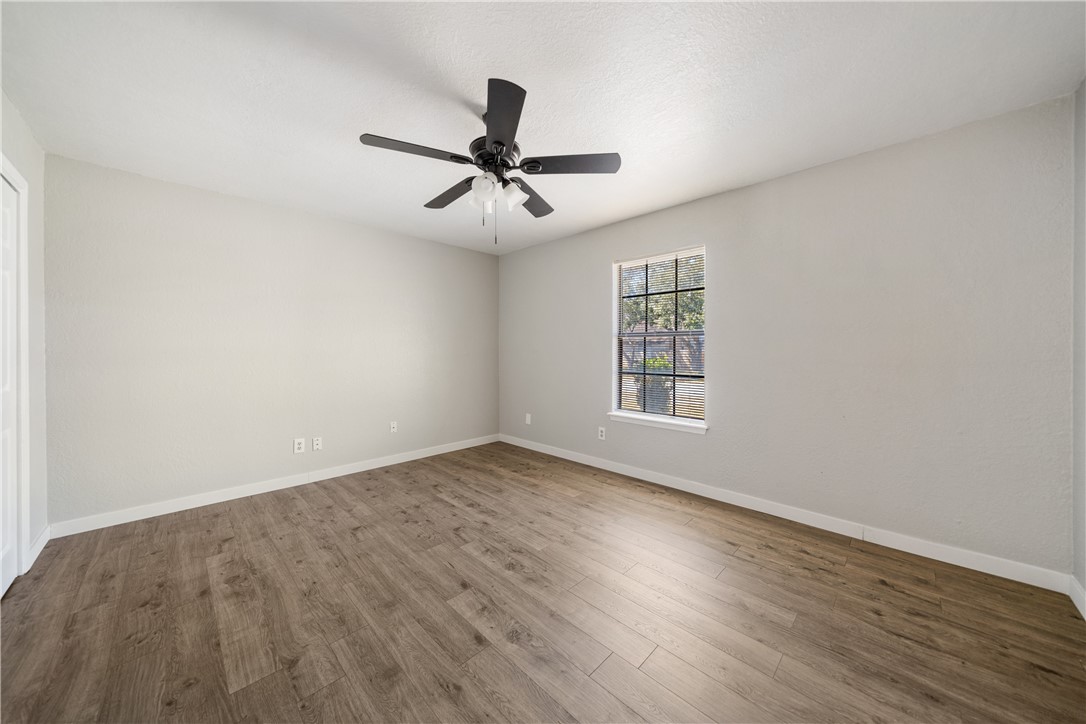 6806 Crosstimbers Dr Property Photo 22
