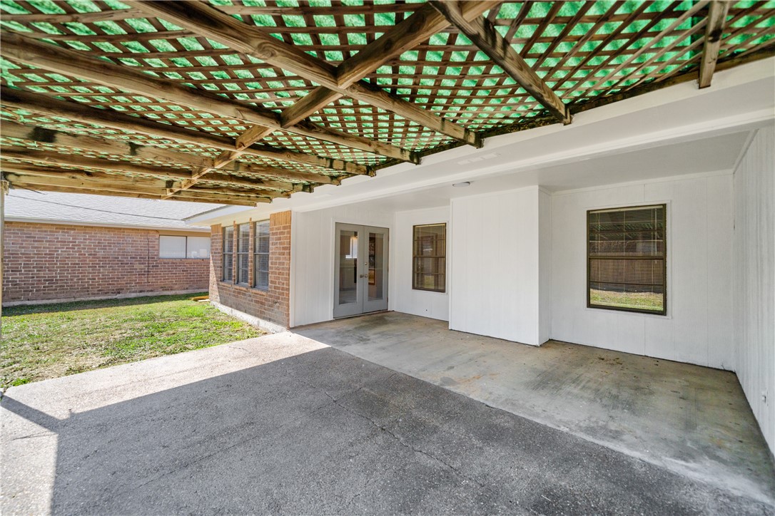 6806 Crosstimbers Dr Property Photo 25