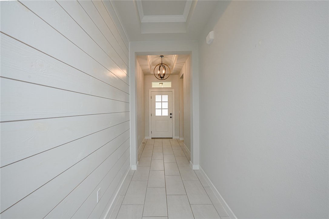1028 Ocean Breeze St Property Photo 4