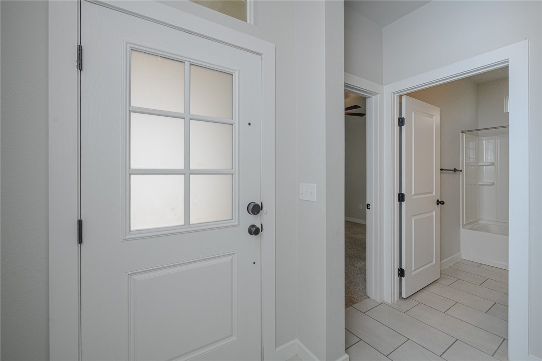 1028 Ocean Breeze St Property Photo 23