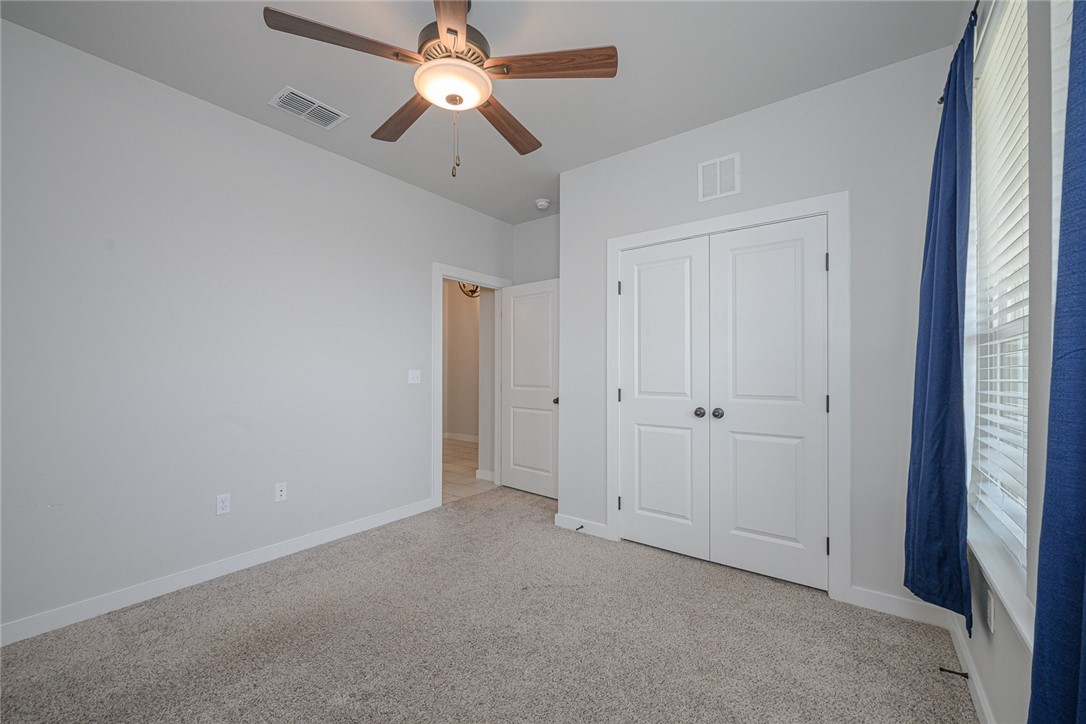 1028 Ocean Breeze St Property Photo 25