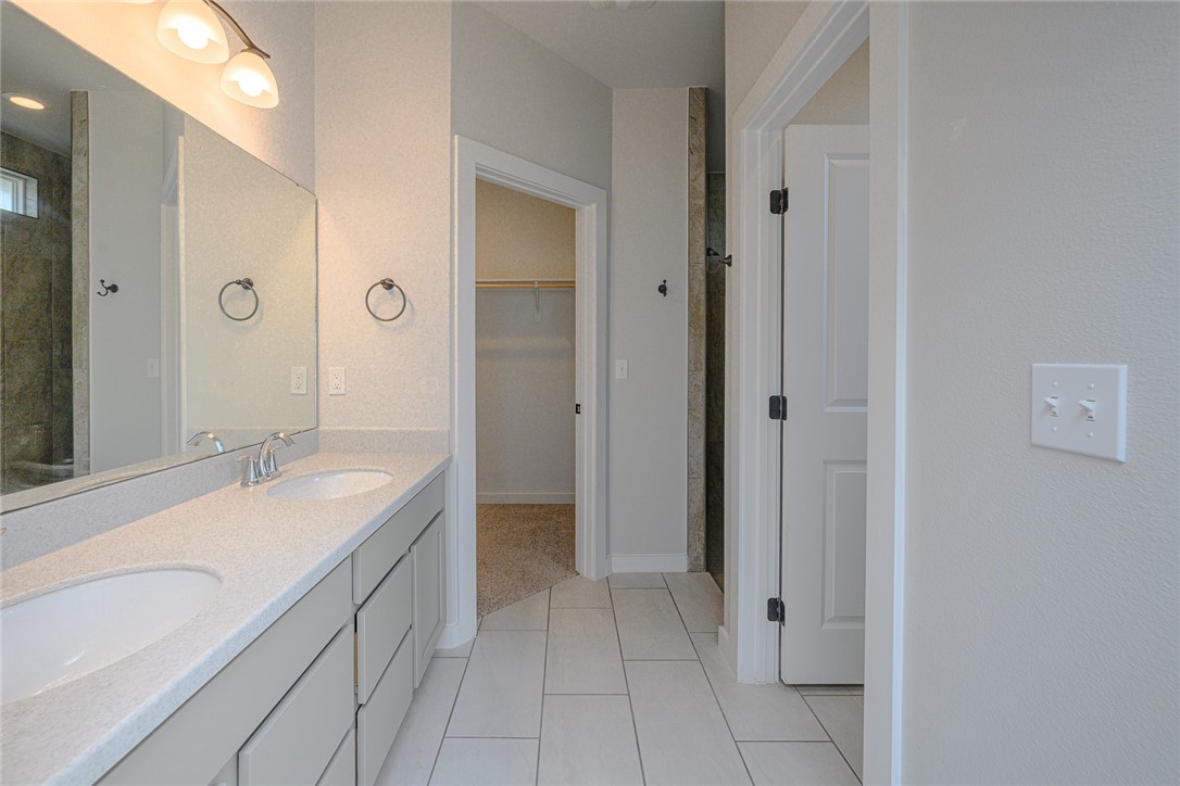 1028 Ocean Breeze St Property Photo 33