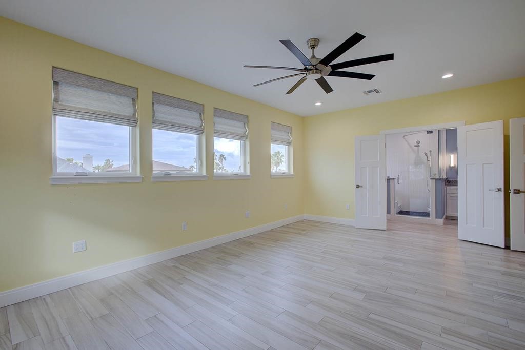 102 Angelfish Ct Property Photo 24
