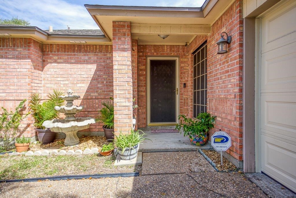 11830 Fontana Ave Property Photo 3