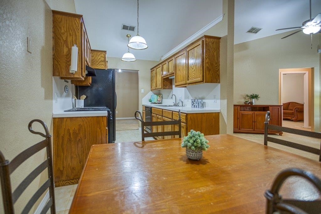 11830 Fontana Ave Property Photo 19