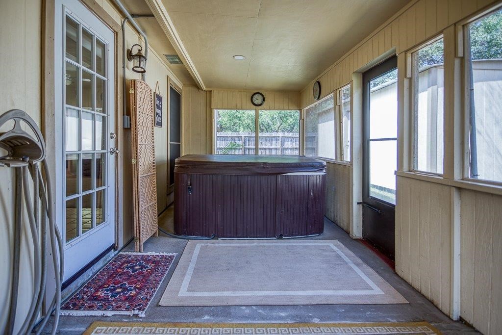 11830 Fontana Ave Property Photo 26