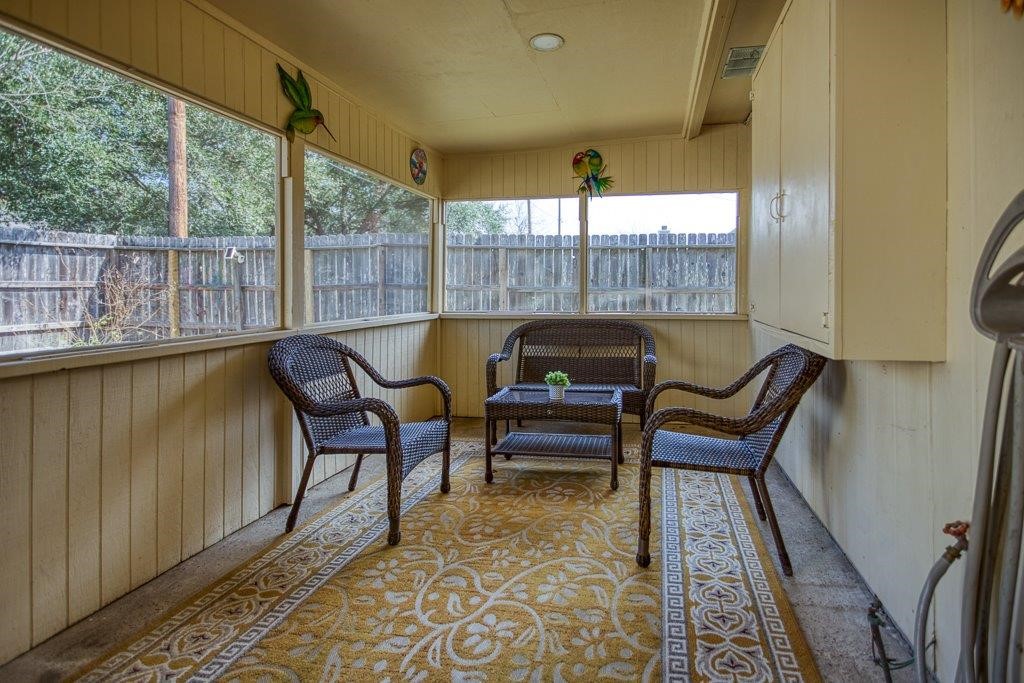 11830 Fontana Ave Property Photo 27