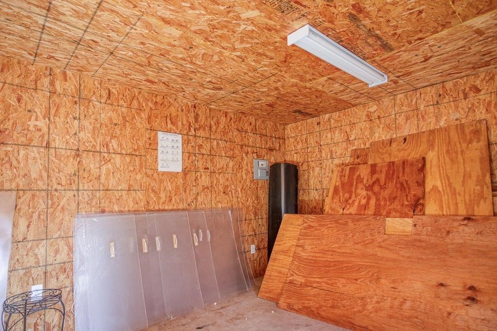 11830 Fontana Ave Property Photo 31