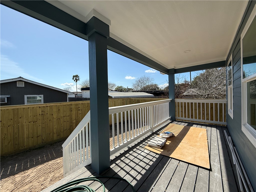 229 Sea Side Dr Property Photo 15