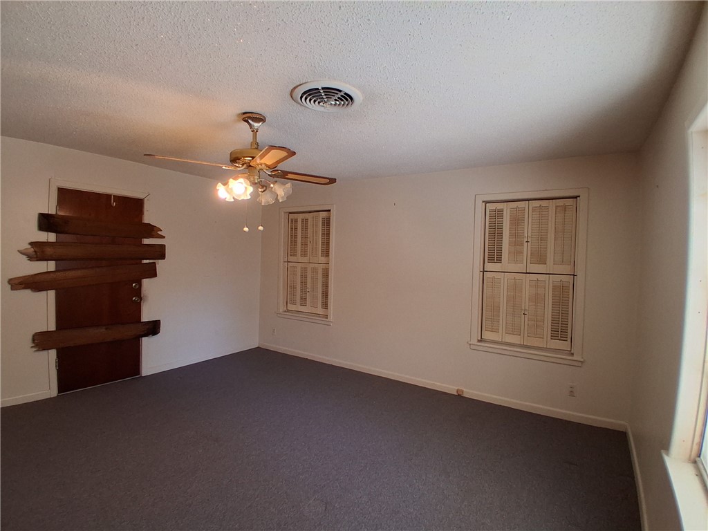 1325 S Whitney St Property Photo 12