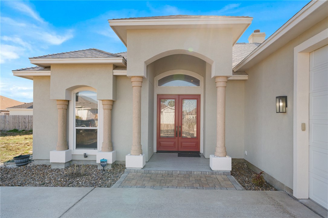 14125 La Blanquilla Dr Property Photo 2