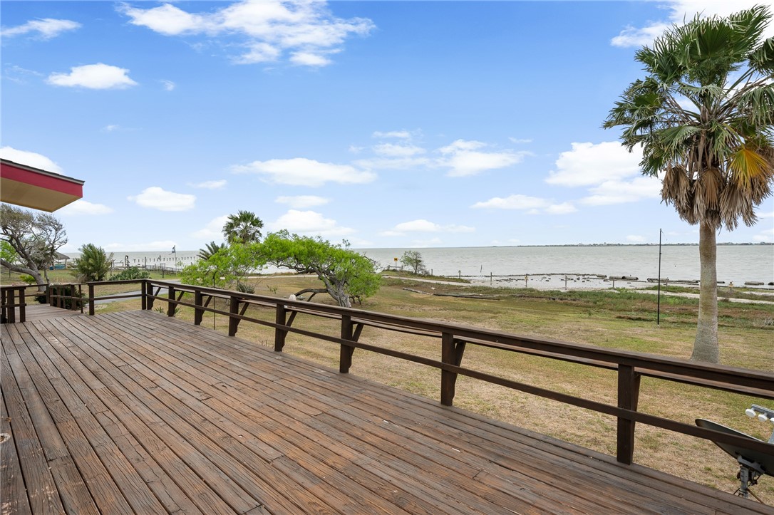 201 Copano Bay Dr Property Photo 3