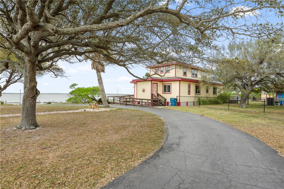201 Copano Bay Dr Property Photo 8