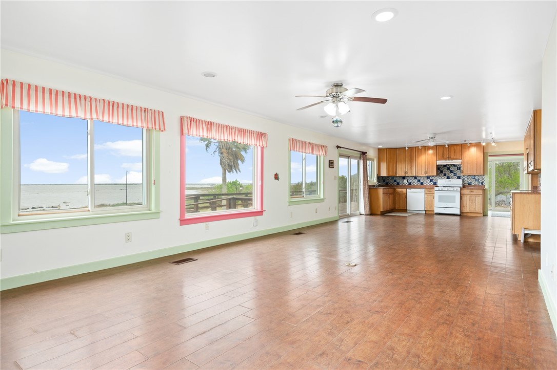 201 Copano Bay Dr Property Photo 10