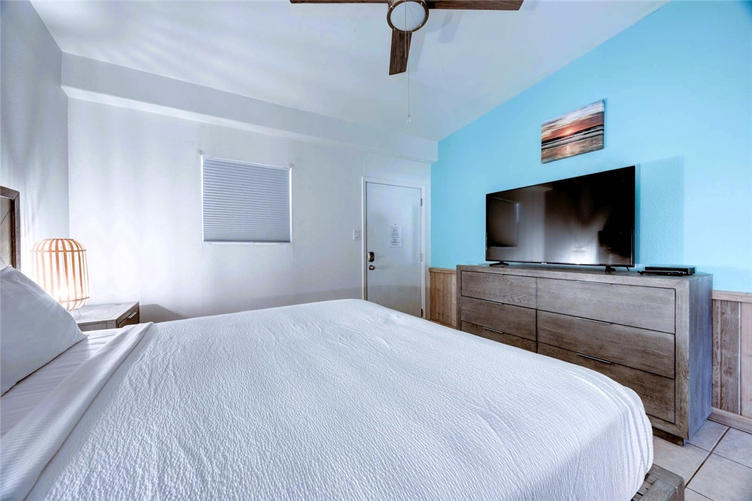 810 Banyan Beach Dr 123 Property Photo 4