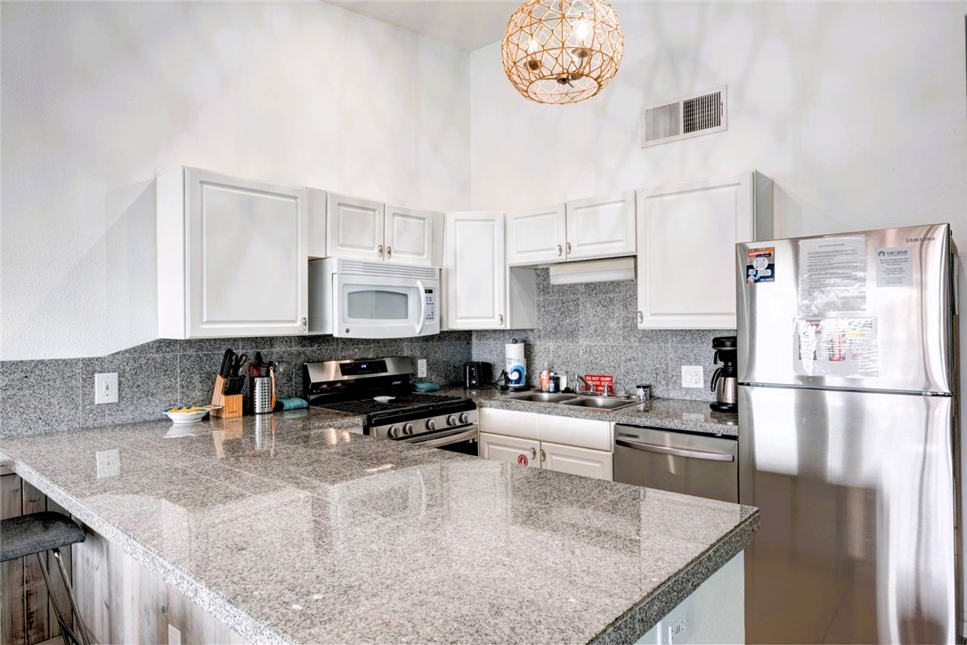 810 Banyan Beach Dr 123 Property Photo 7